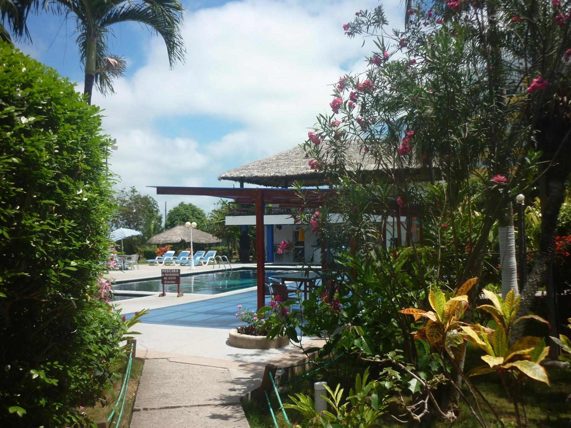 Hotel Puerto Ballesta Tonsupa Exterior photo